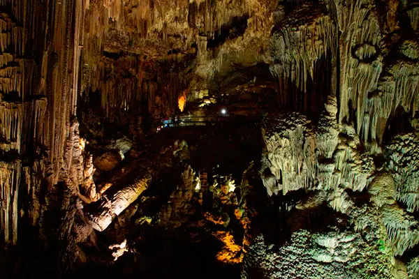 Aguilas Caves represent a jewel of the geological heritage of the region