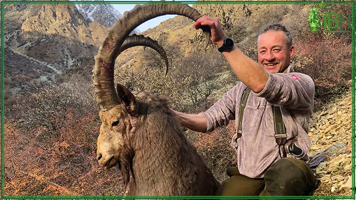 Jorg hunting in Tajikistan Pamir ibex