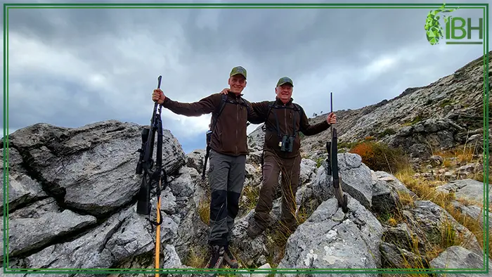 Family hunting southeastern ibex in Spain
