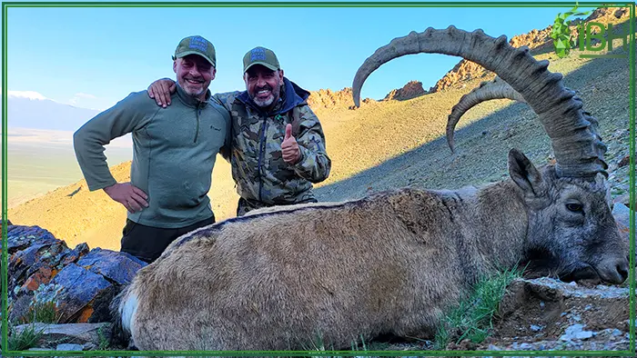 Antonio with Jorg and his ibex hunting in Mongolia
