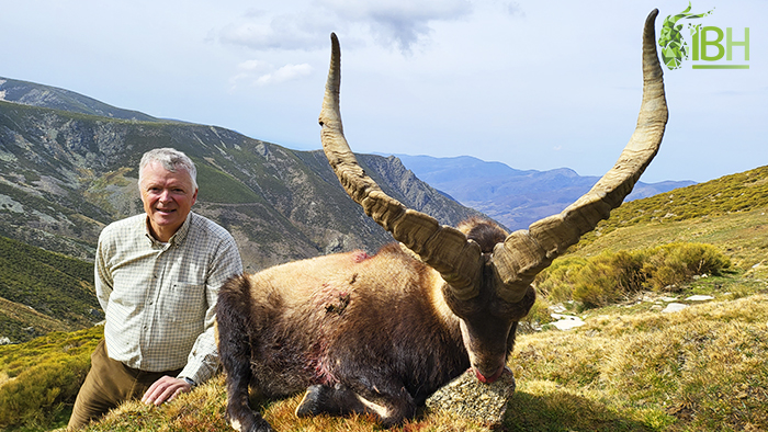 Denmark hunter in Spain with Gredos ibex