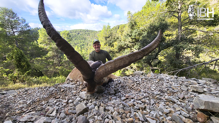 Our hunter Jeff with his incredible Beceite ibex hunting in Spain