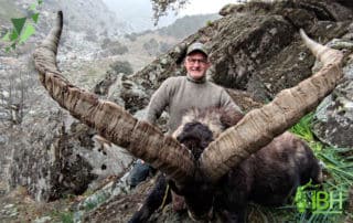 Jeff and his Gold Medal ibex in Spain