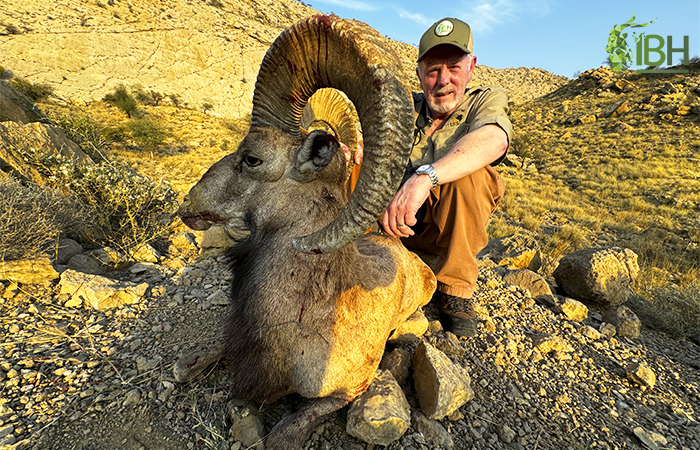 Jerry with his Blandford Urial hunt trophy in Pakistan